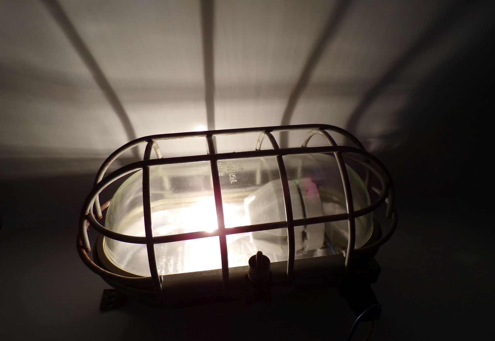 Alte Deckenleuchte Bunkerlampe Gitterlampe E27 Ex Loft Industrie Design Alte Deckenleuchte Bunkerlampe Gitterlampe E27 Ex Loft Industrie Design