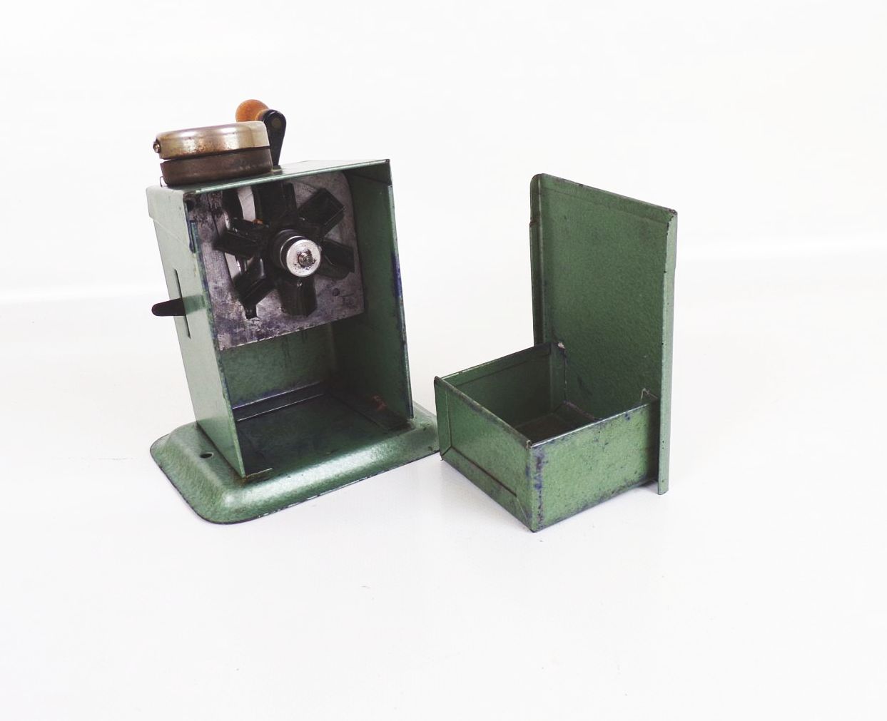 Alter Avanti Bleistiftspitzer PGH Dresden Anspitzer Vintage Alter Avanti Bleistiftspitzer PGH Dresden Anspitzer Vintage