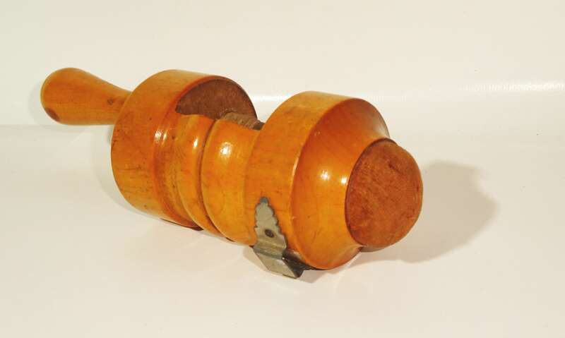 Altes Nähkissen Holz Tischhaltung Nadelkissen Vintage