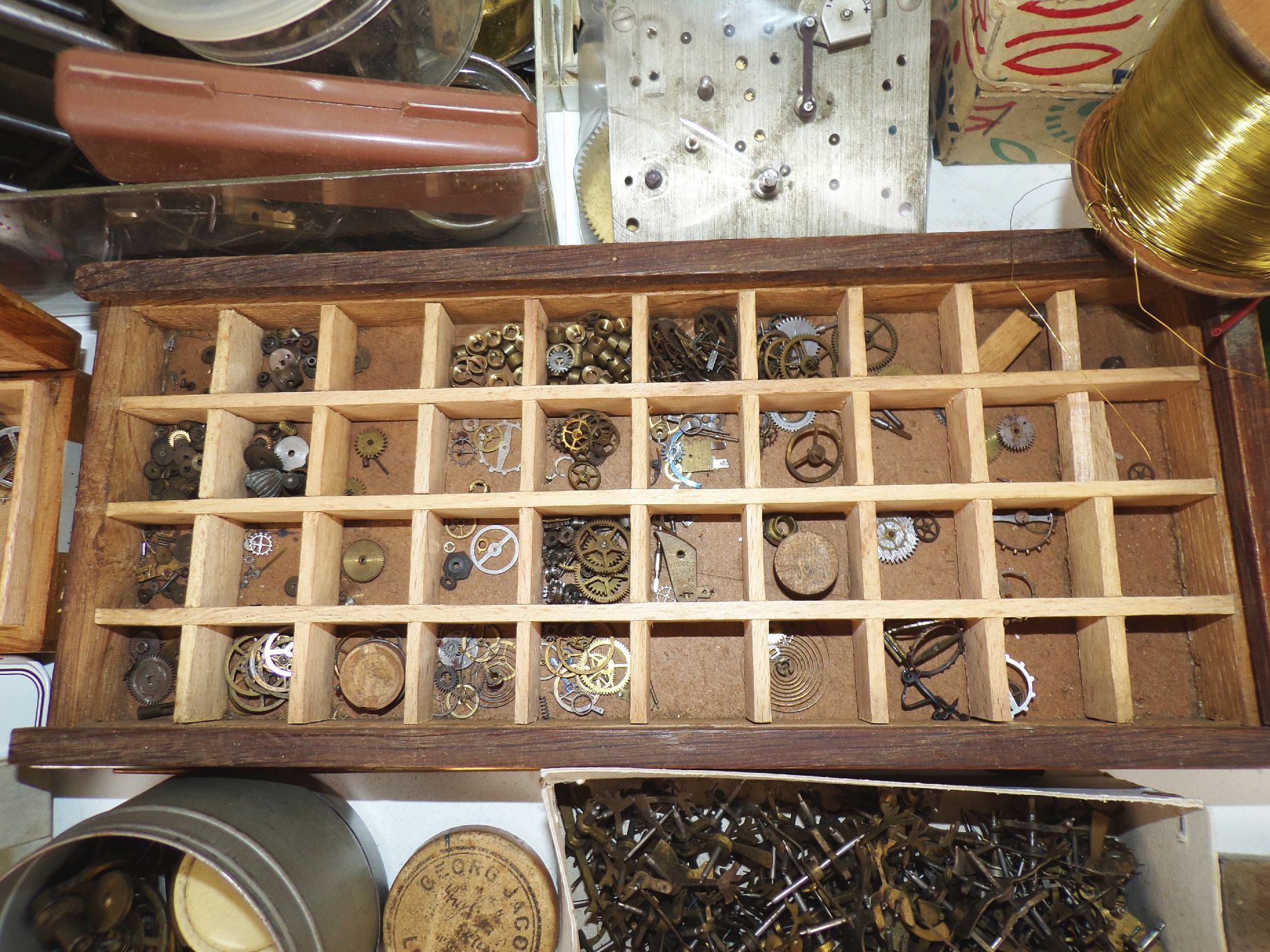 Konvolut Uhrmacher Ersatzteile Werkzeug Bastlerware Kleinteile 