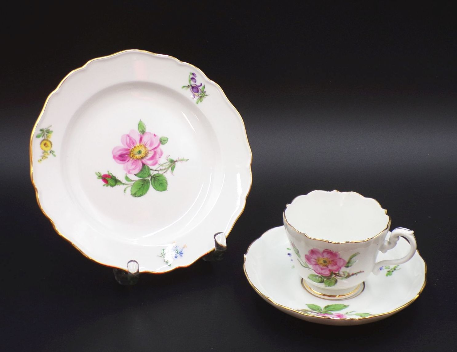 Meissen Porzellan Gedeck 3teilig wilde Rose 