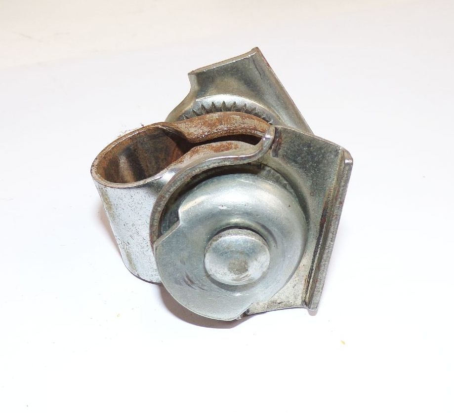 Möve Sattelklemme Schelle Halter altes Fahrrad Ersatzteil Oldtimer 