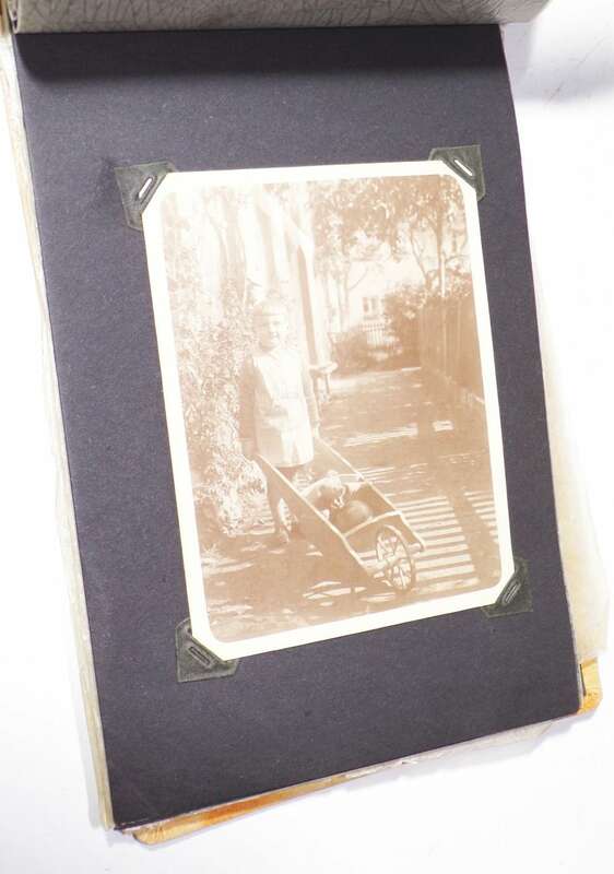 Familienfotos Fotoalbum 2 Stück 1930er 1950er vintage Fotos