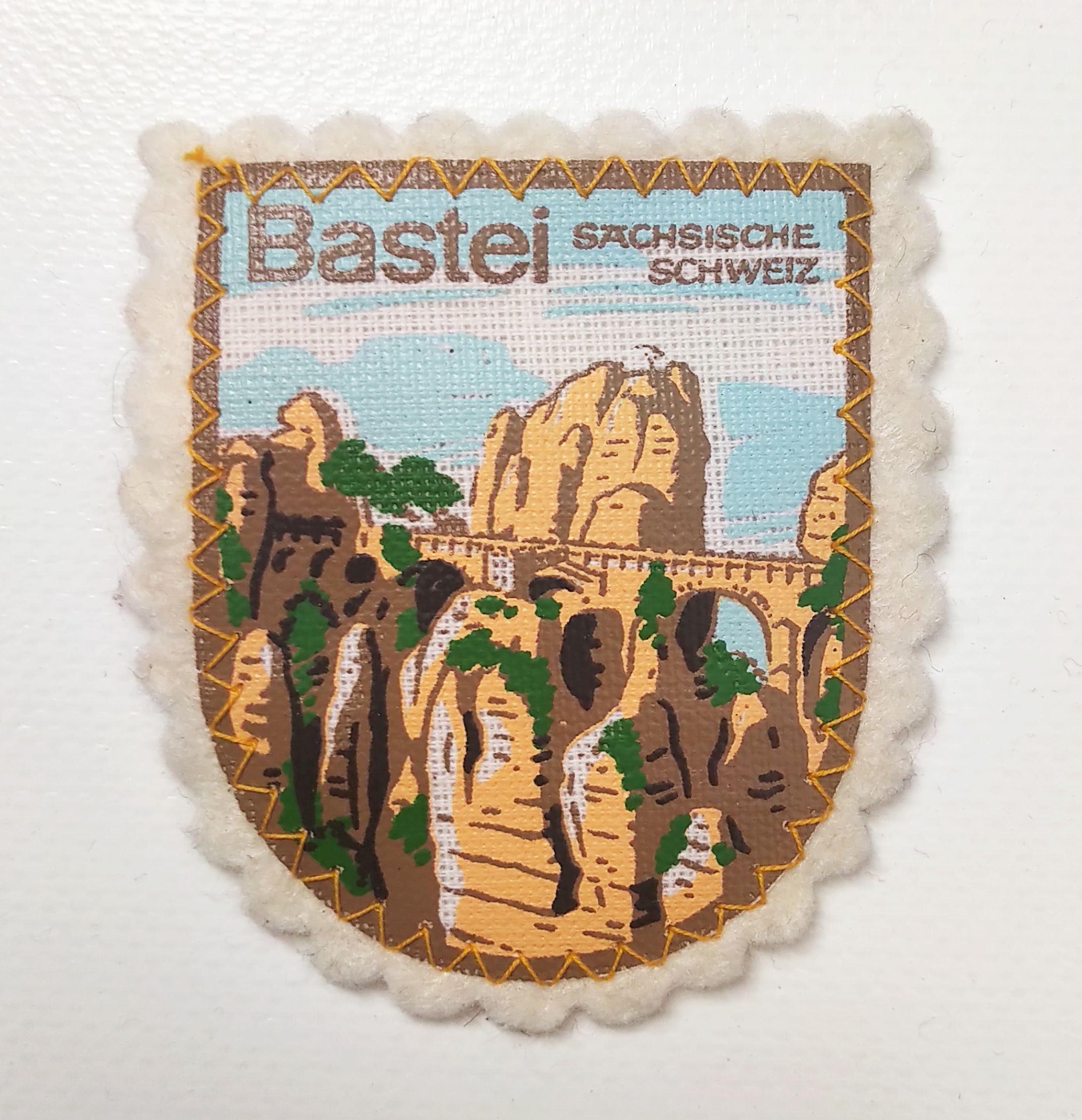 DDR Aufnäher Bastei Sächsische Schweiz Brücke patch DDR Aufnäher Bastei Sächsische Schweiz Brücke patch