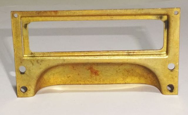 Muschelgriff Schalengriff mit Eikettenrahmen Namensschild Schubladengriff DDR