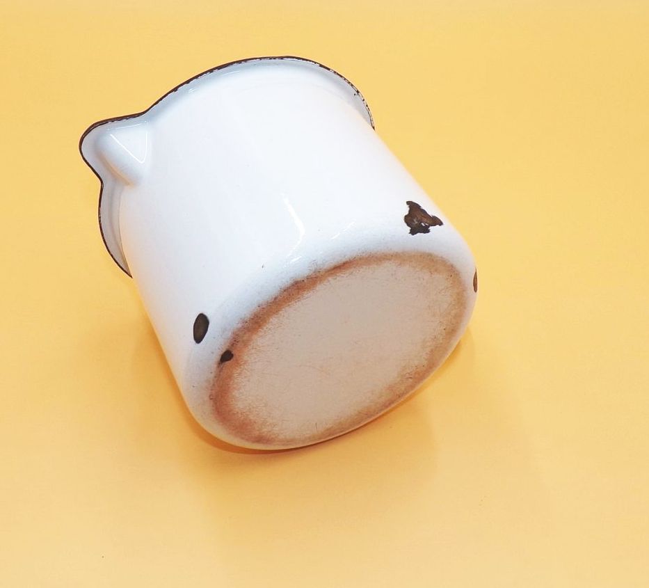 Alter Emaille Topf Schnabeltopf Weiß mit Skala Pflanzgefäß Vintage 