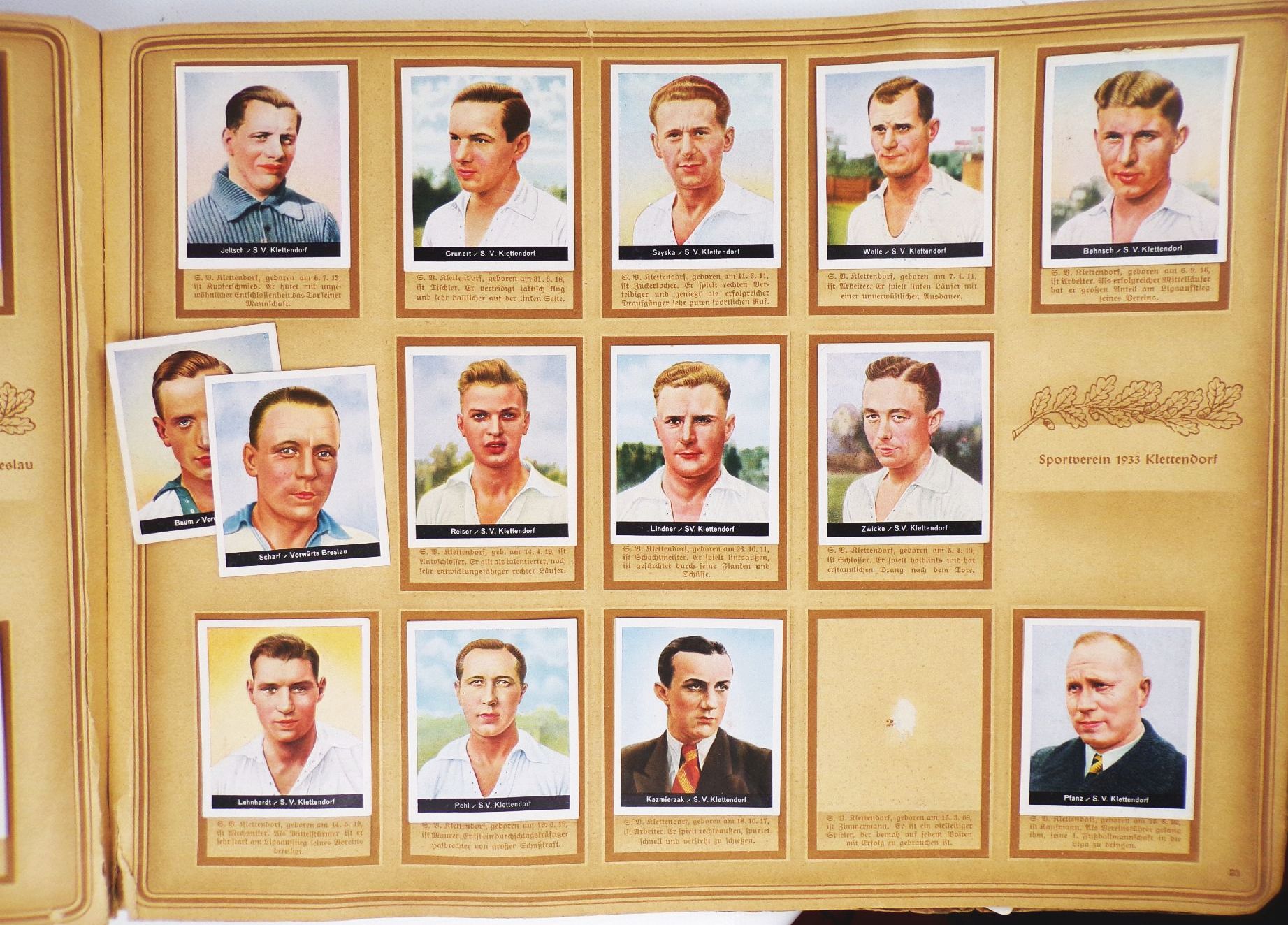 Hinein Fußball Sammelbilderalbum Cigarettenfabrik Müller Dresden um 1930 Hinein Fußball Sammelbilderalbum Cigarettenfabrik Müller Dresden um 1930