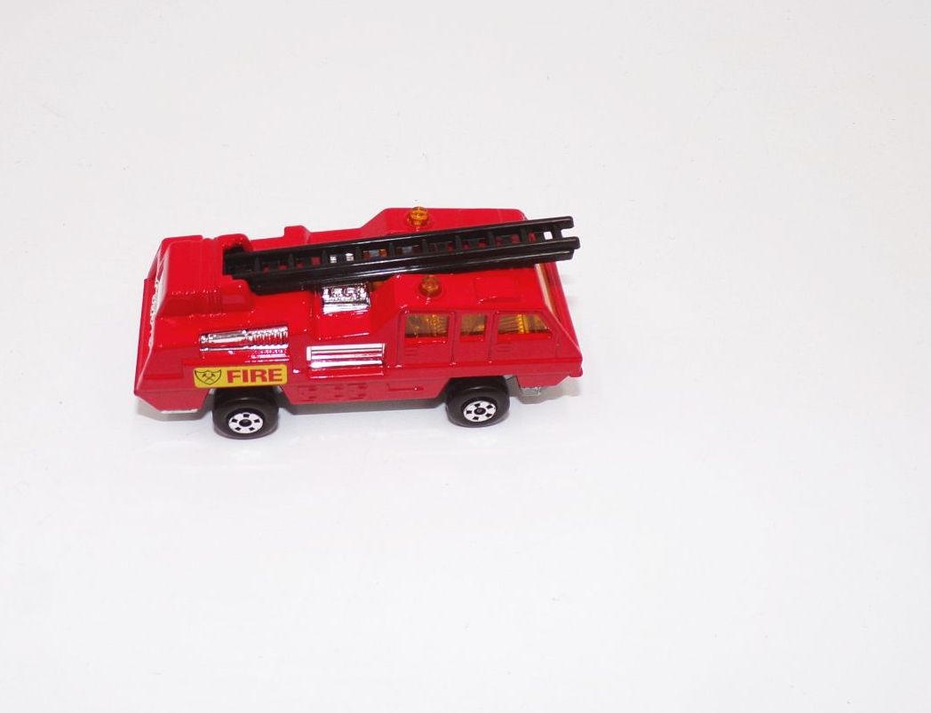 Matchbox No 22 Blaze Buster Modellauto Originalkarton 