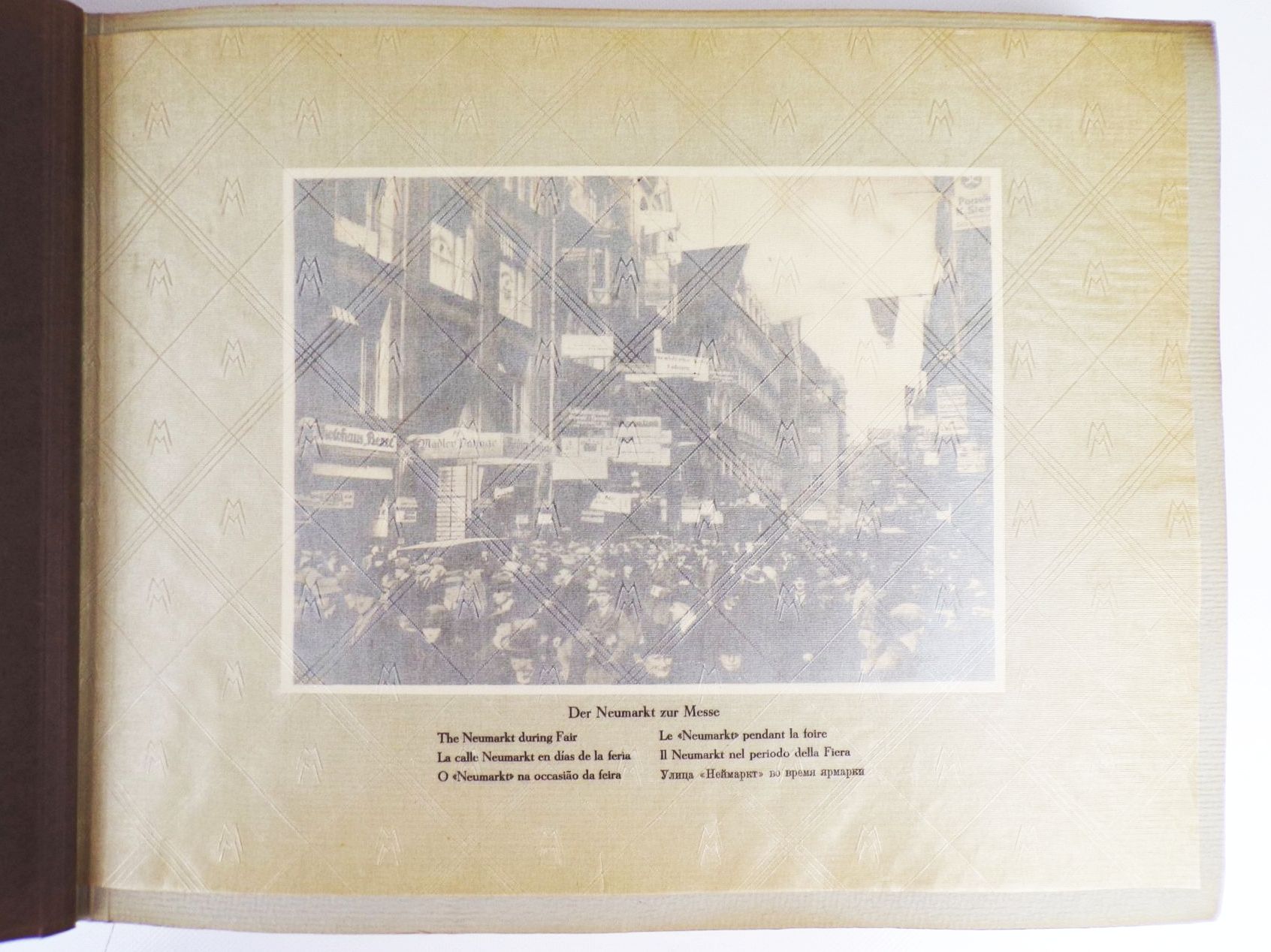 Prachtvolles Fotoalbum Leipziger Messe Ledereinband um 1930 Fotos Prachtvolles Fotoalbum Leipziger Messe Ledereinband um 1930 Fotos