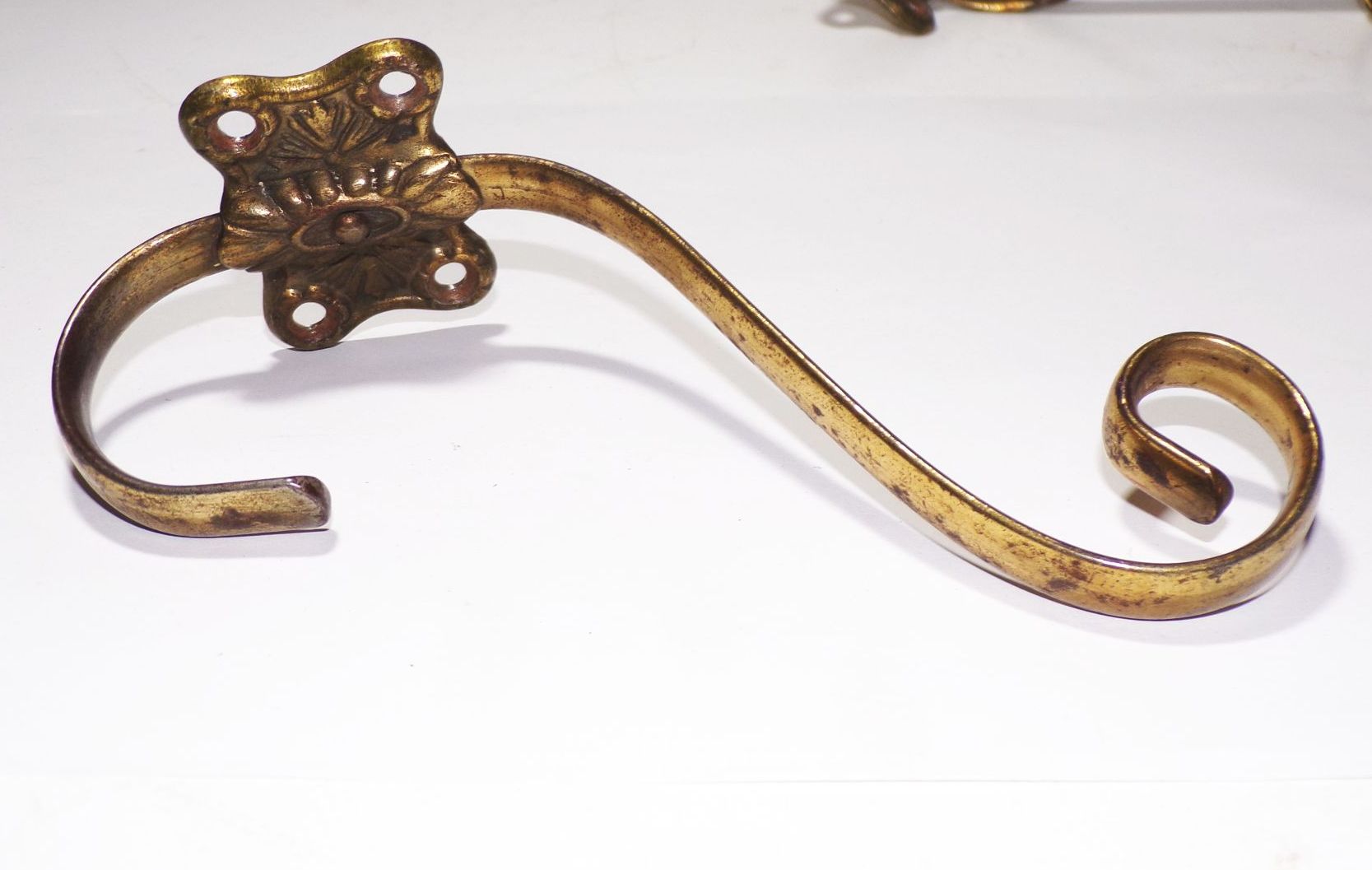 Jugendstil Kleiderhaken 4 Stück Lot Set Metall Hakenleiste Garderobe 