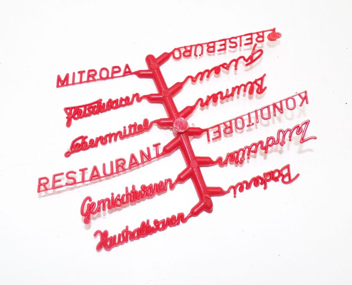 Spritzling Schriftzüge Modellbau Mitropa Restaurant Bäckerei Friseur DDR 