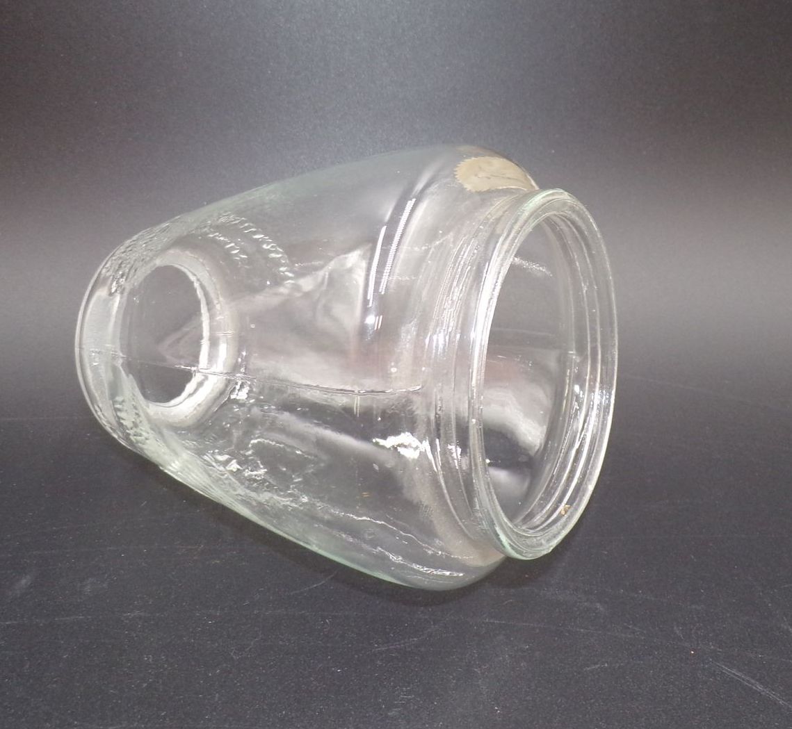 Altes Bat Lampenglas Fledermaus Made in Thuringia Ersatzglas für Petroleumlampe Altes Bat Lampenglas Fledermaus Made in Thuringia Ersatzglas für Petroleumlampe