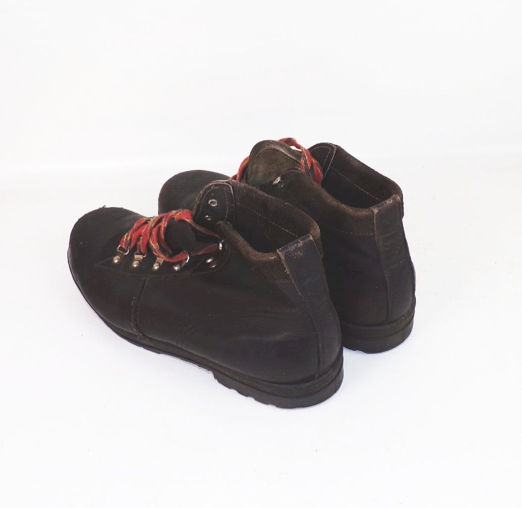 Tourist Schuhe Bergsteiger Schuhe Größe 42 schwarz Lederschuhe Wanderschuhe