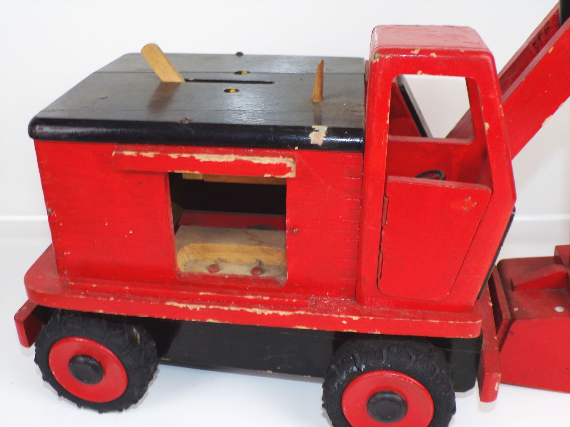 Alter Bagger DDR Holz Rot Drehbagger um 1960 Holzspielzeug