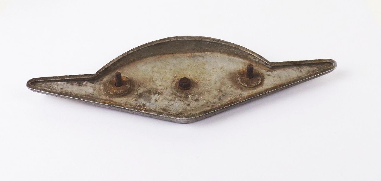 Wartburg Emblem Automobilwerk Eisenach VEB Oldtimer Haubenemblem Wartburg Emblem Automobilwerk Eisenach VEB Oldtimer Haubenemblem