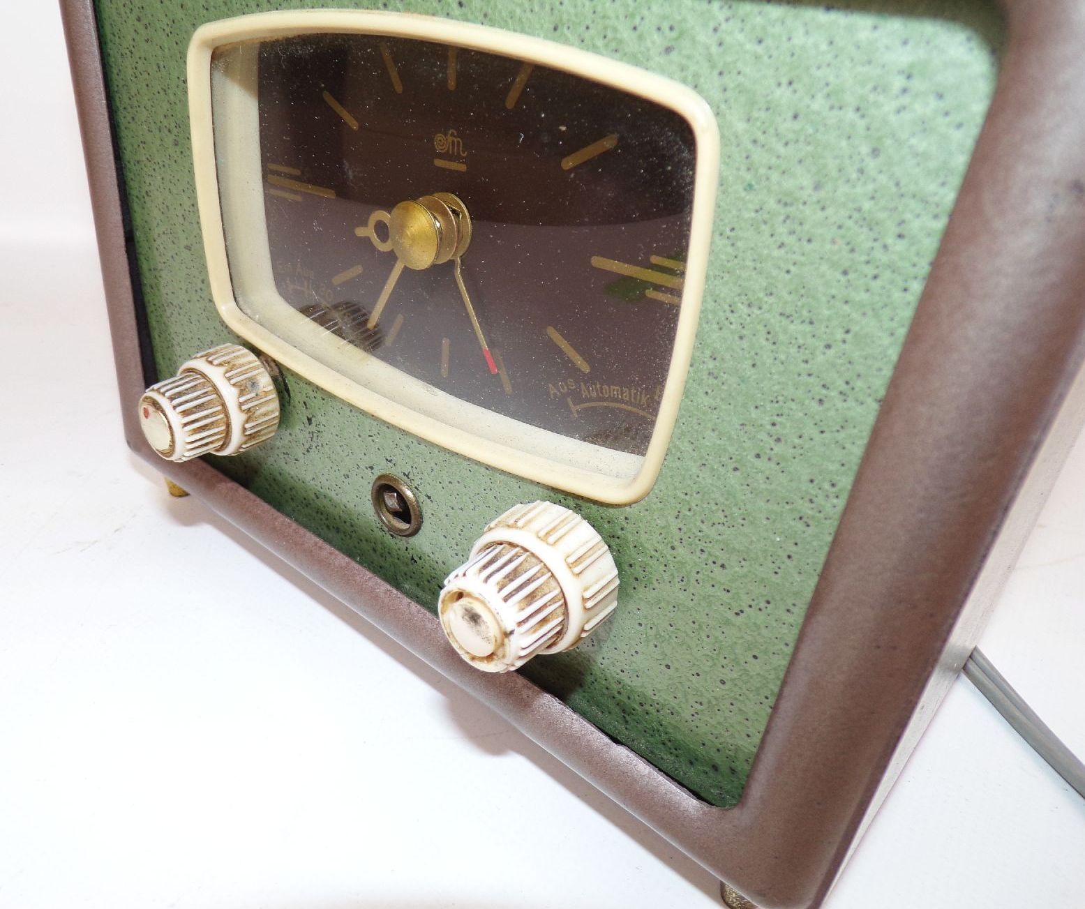 DDR Radio Schaltuhr VEB Feinmechanik Sonneberg Uhr Tischuhr Retro Vintage
