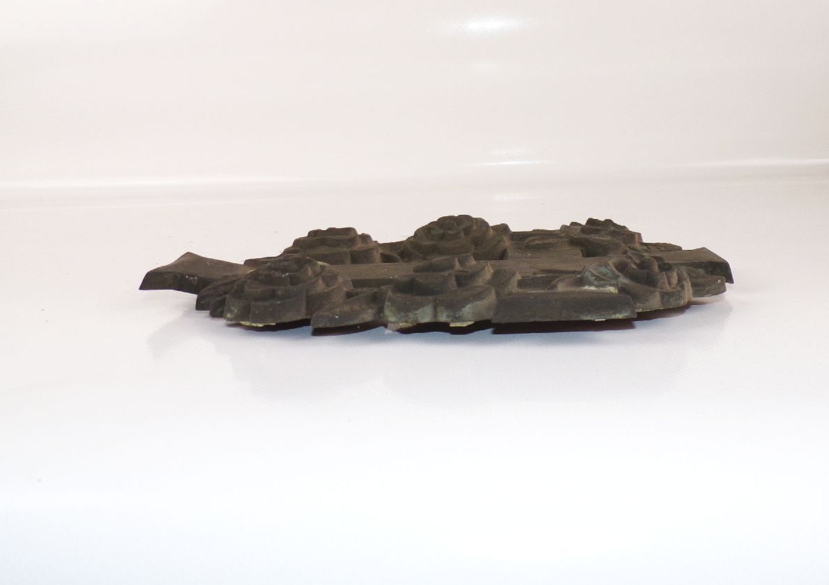 Altes Bronze Kreuz Friedhof Ornament Rosen Grabschmuck 