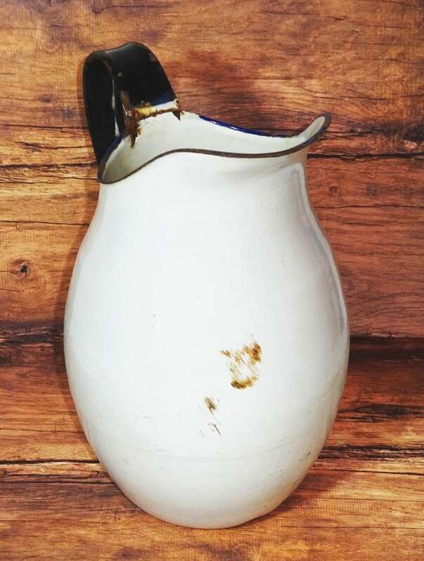 Alter Wasserkrug Emaille Weiss Shabby Landhaus Deko Email Krug