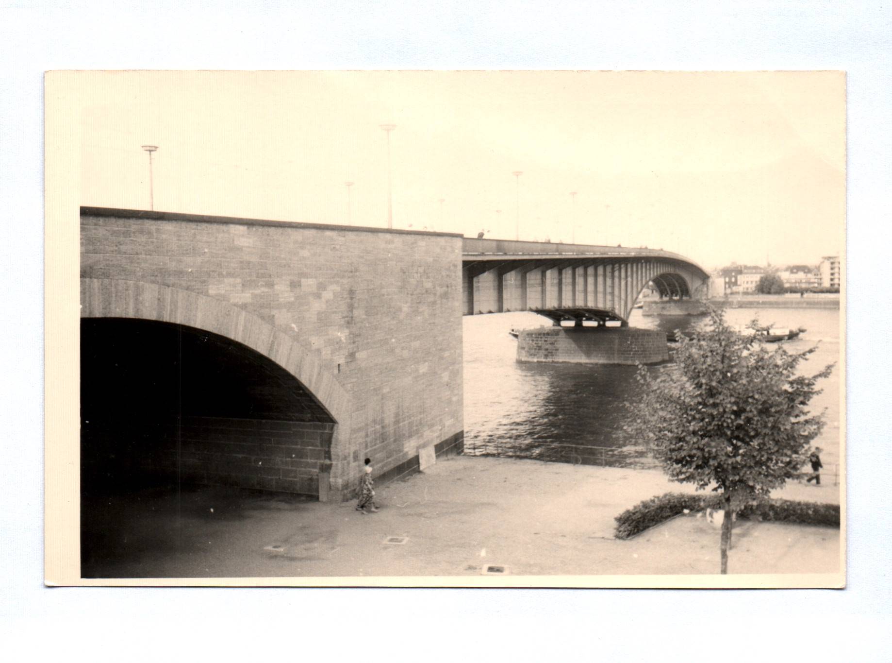 Foto Bonn Rheinbrücke August 1960