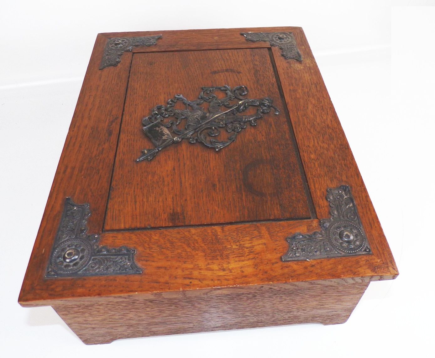 Alte Schatulle Box Aufbewahrung Antik schöne Beschläge um 1900