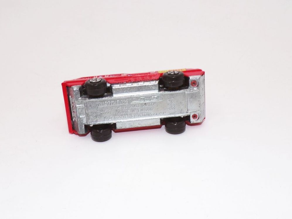 Matchbox No 22 Blaze Buster Modellauto Originalkarton 
