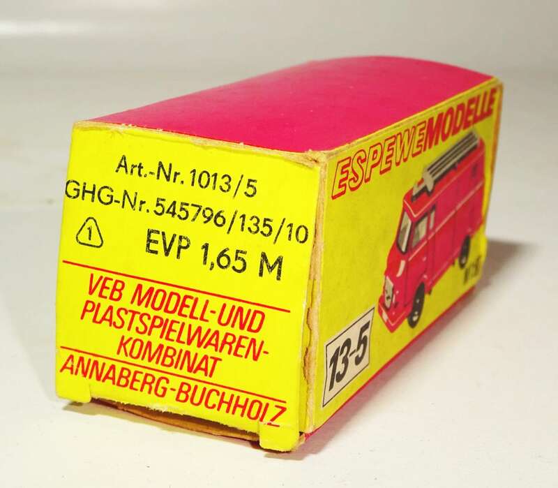 Espewe Barkas Kleinlöschfahrzeug Pylonen OVP H0 DDR Modellauto