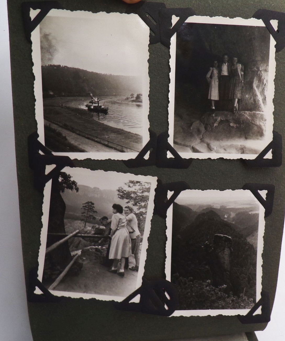 Fotoalbum 2 Stück DDR Urlaub Freizeit Harz Hochzeit Autobahn Fotoalbum 2 Stück DDR Urlaub Freizeit Harz Hochzeit Autobahn
