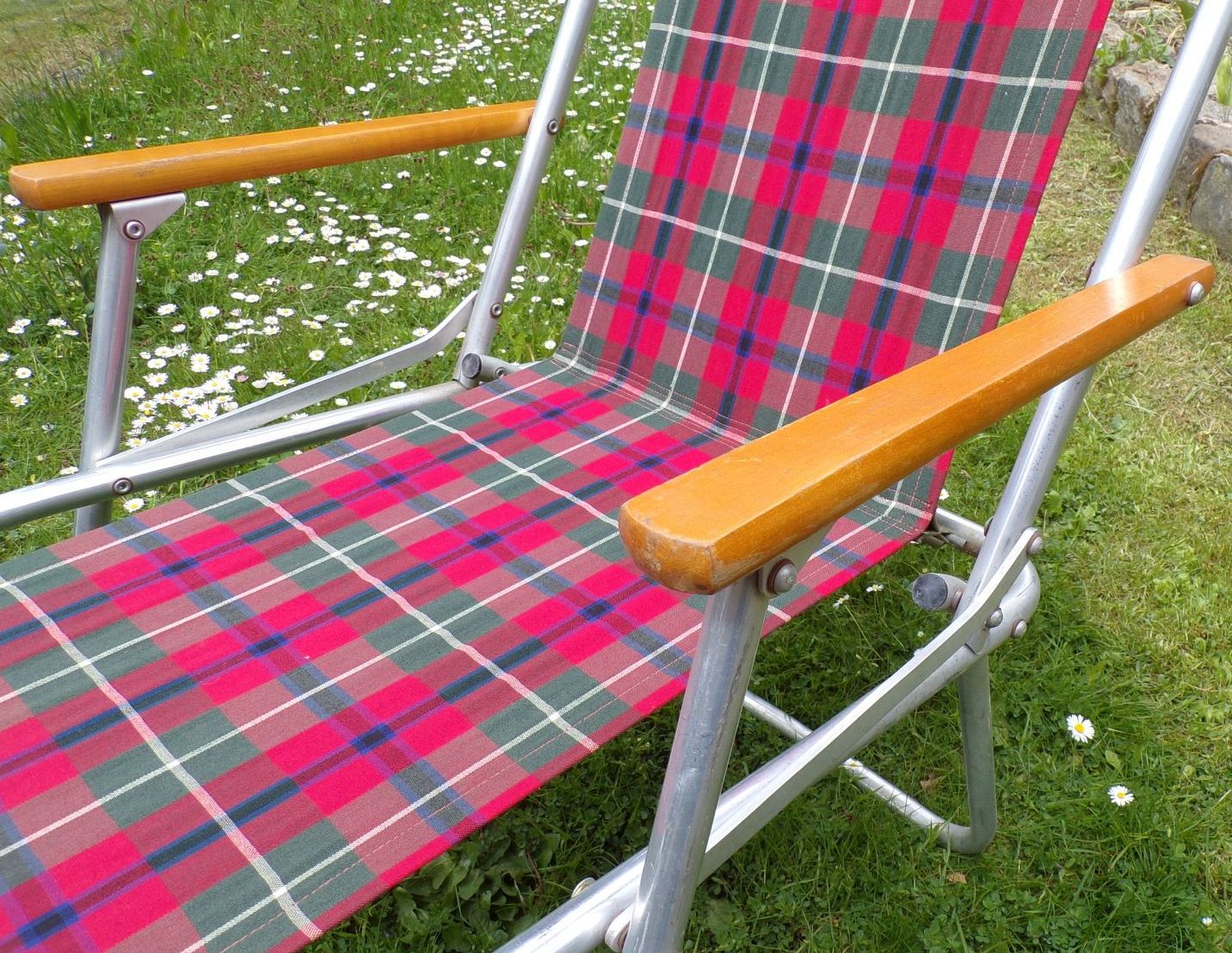 Alter DDR Klappstuhl Campingstuhl Karo Muster true vintage Alter DDR Klappstuhl Campingstuhl Karo Muster true vintage