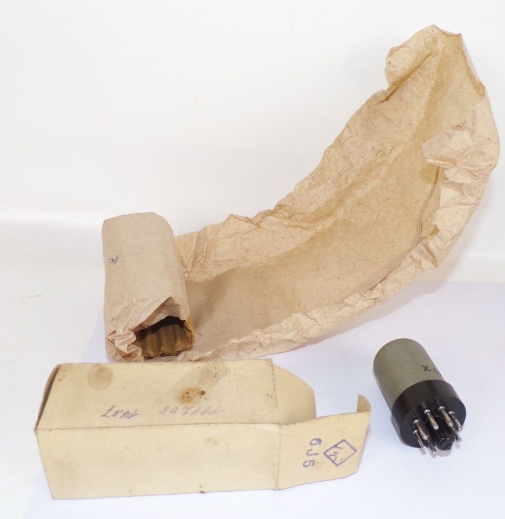 Alte Röhre HF 6J5 tube NOS 2 Stück Alte Röhre HF 6J5 tube NOS 2 Stück