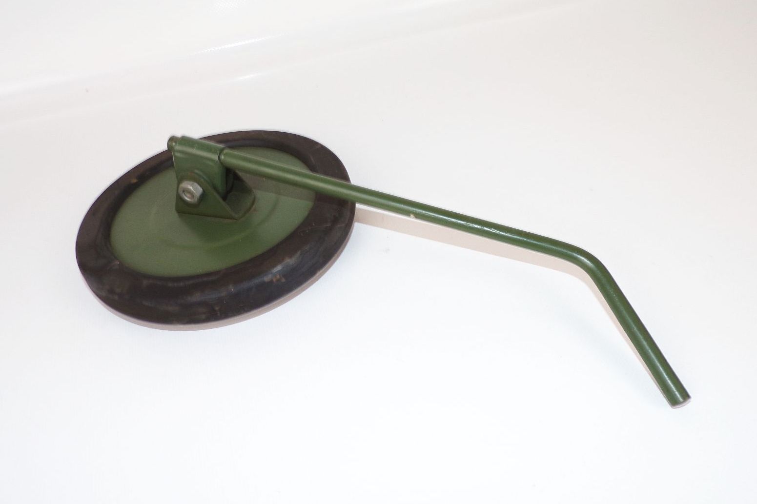 Alter Spiegel Armeegrün rund Jeep P3 P2M UAZ GAZ G5 Horch Trabant Kübel