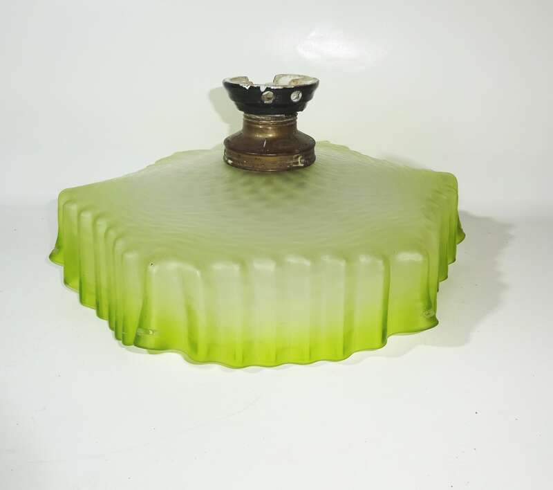 Deckenleuchte Grün 1910er vintage Glaslampe 