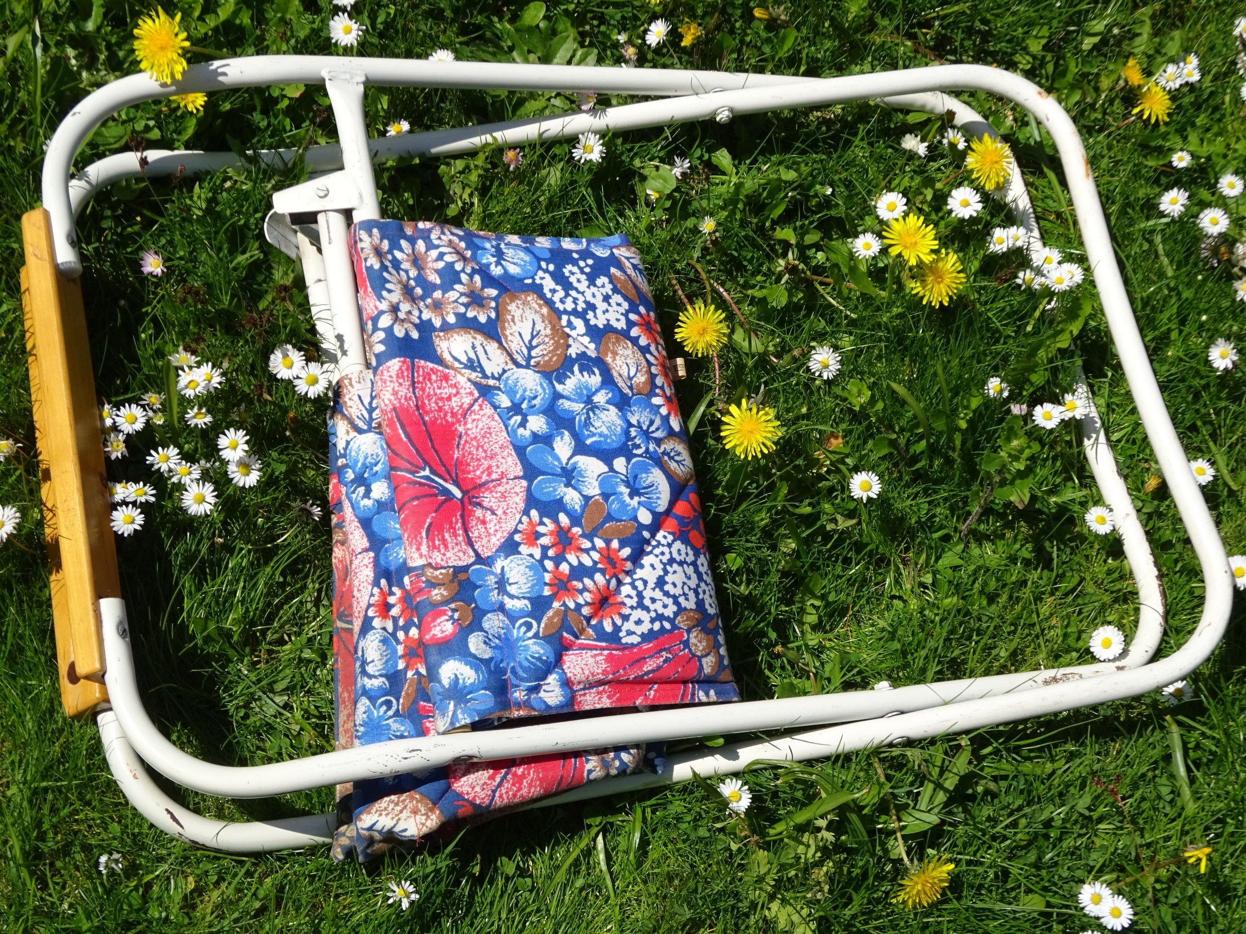 Alter Klappstuhl Campingstuhl vintage DDR Alter Klappstuhl Campingstuhl vintage DDR