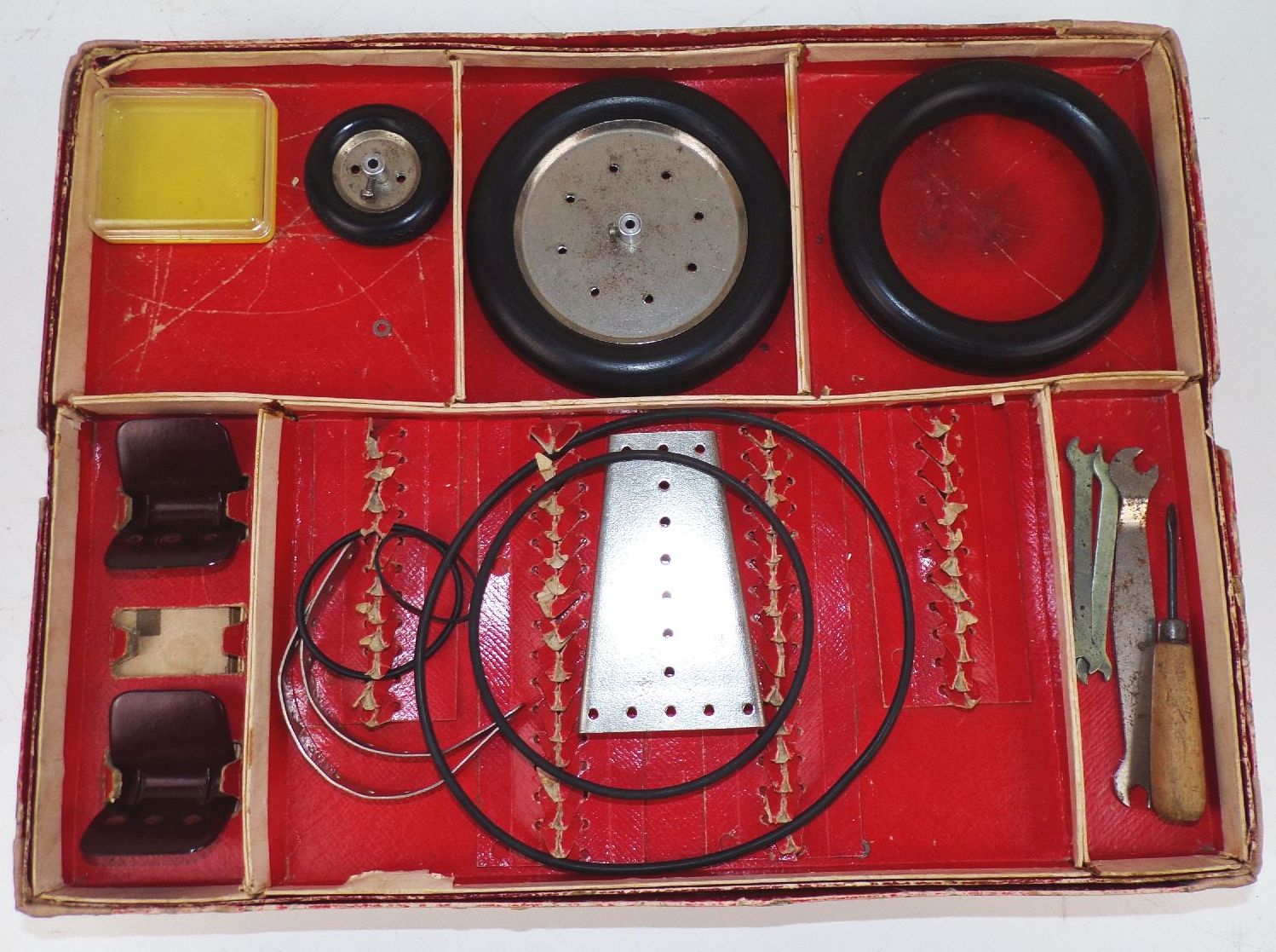 Alter Staba Fahrzeug Baukasten Metallbaukasten 