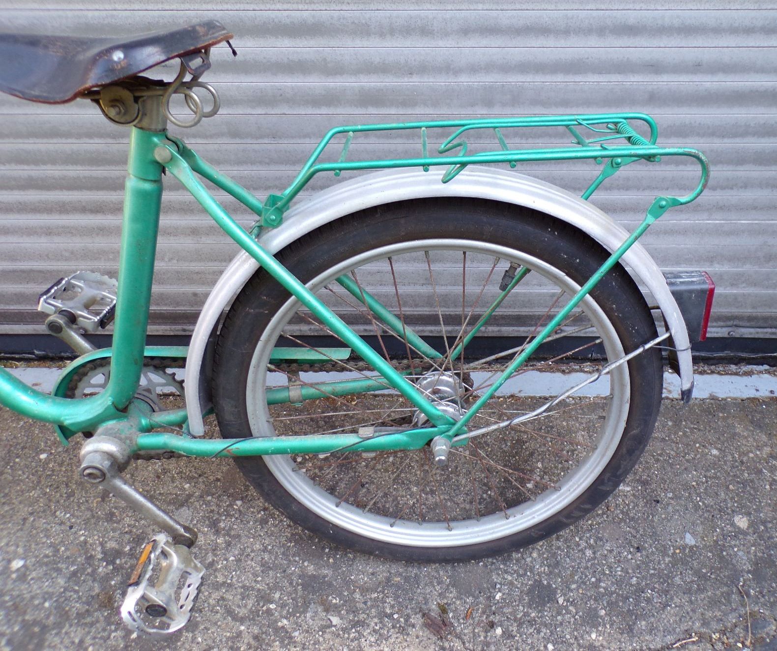 Altes Blitz Fahrrad DDR grün Kinderfahrrad 