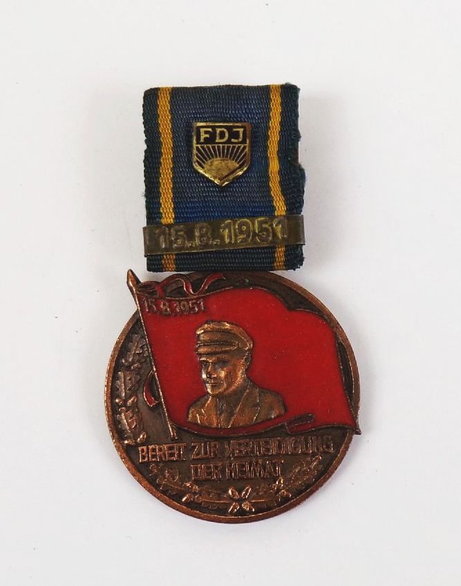 DDR Abzeichen FDJ 1951 Bereit zur Verteidigung der Heimat 