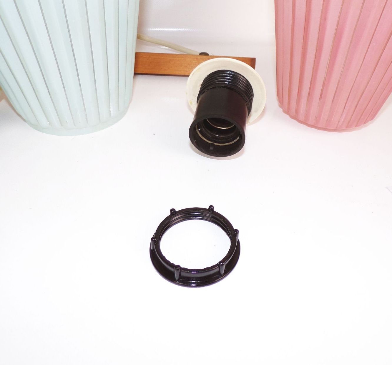 Alte Deckenleuchte Blau Rosa Pastell 3flamig E27 Pendelleuchte Alte Deckenleuchte Blau Rosa Pastell 3flamig E27 Pendelleuchte