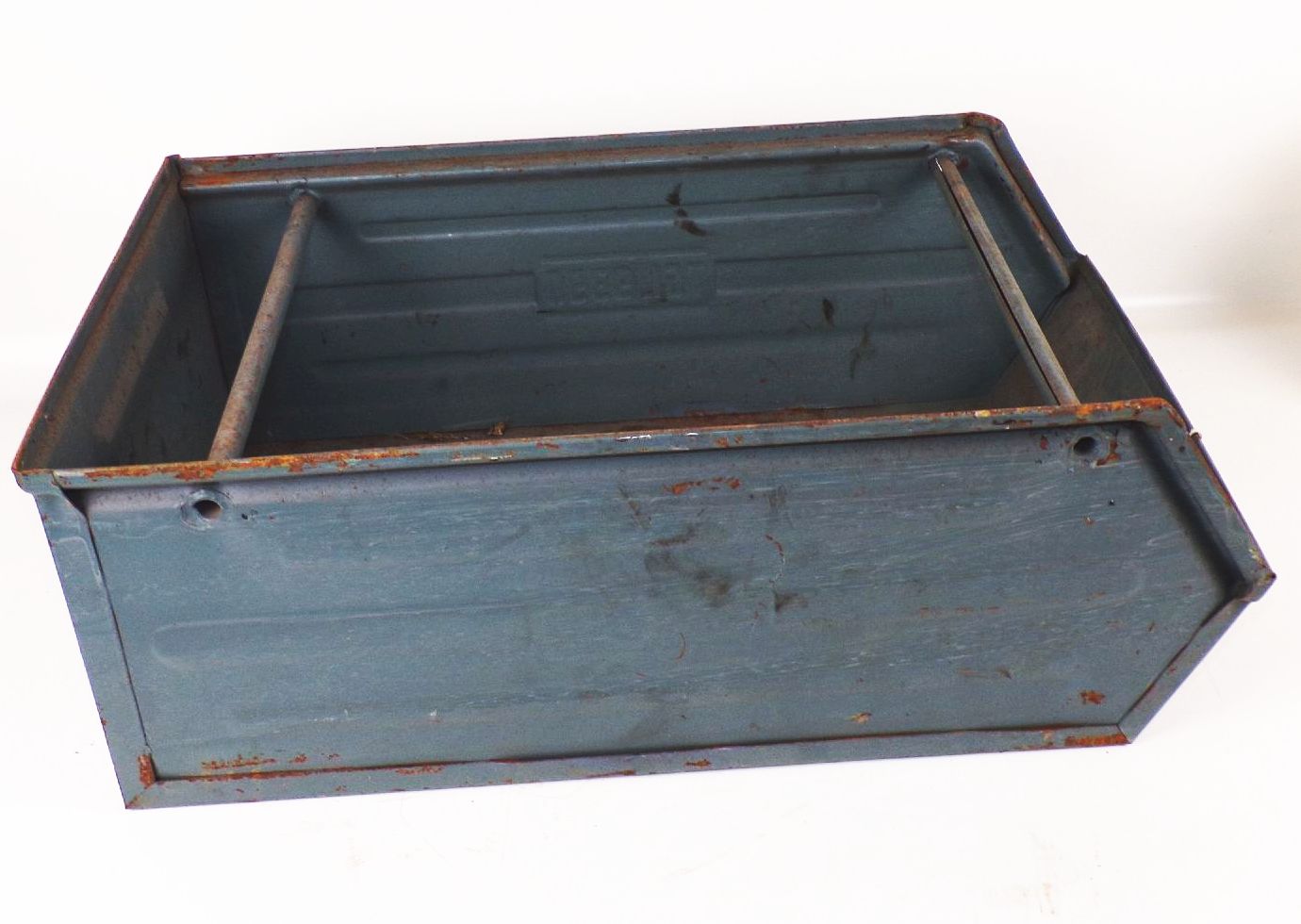 Alte Stapelbox Regal Metallkiste Aufbewahrung Industrie Sichtlagerkasten Werkzeugkiste 