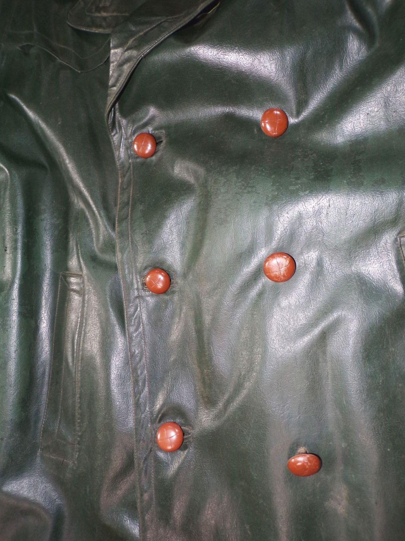 Alter Regenmantel Igelit Vintage Grün 50er Jahre Mantel lang unisex Alter Regenmantel Igelit Vintage Grün 50er Jahre Mantel lang unisex