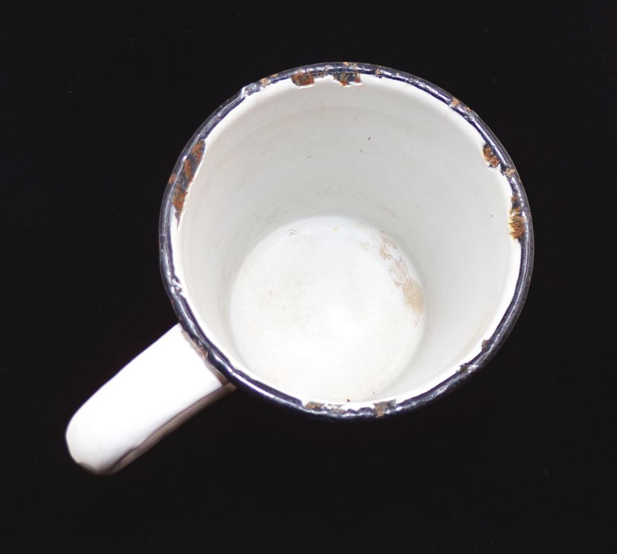 Alte Emaille Tasse Wabenmuster Netzdekor Blau Weiß Shabby Pflanzgefäß Alte Emaille Tasse Wabenmuster Netzdekor Blau Weiß Shabby Pflanzgefäß