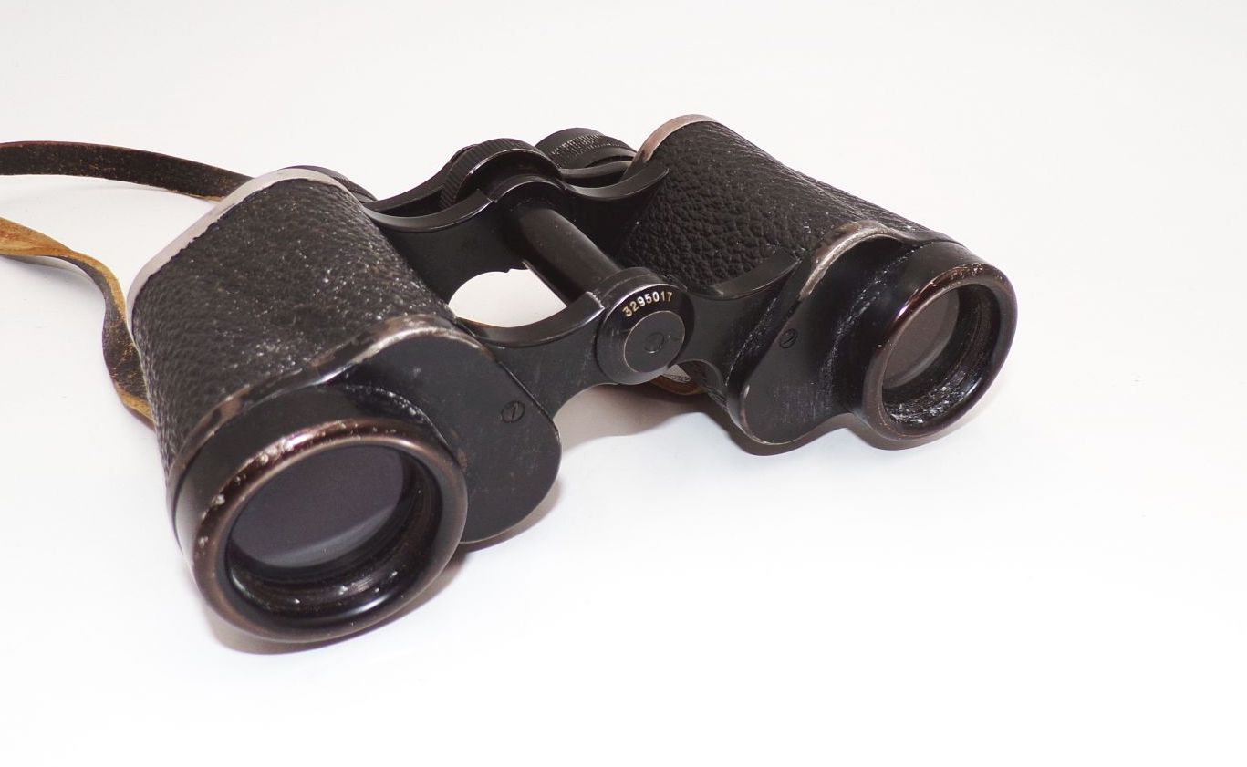 Altes Fernglas Carl Zeiss Jena Deltrintem 8 x30 Q1 Altes Fernglas Carl Zeiss Jena Deltrintem 8 x30 Q1