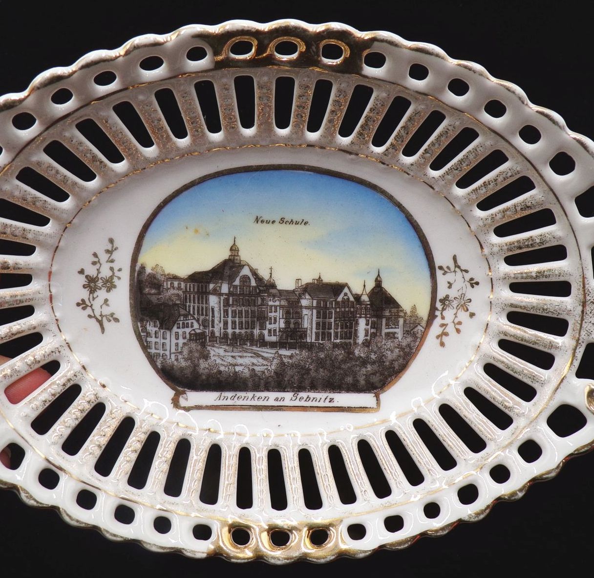Alte Andenken Schale Sebnitz Neue Schule um 1910 Porzellan Alte Andenken Schale Sebnitz Neue Schule um 1910 Porzellan
