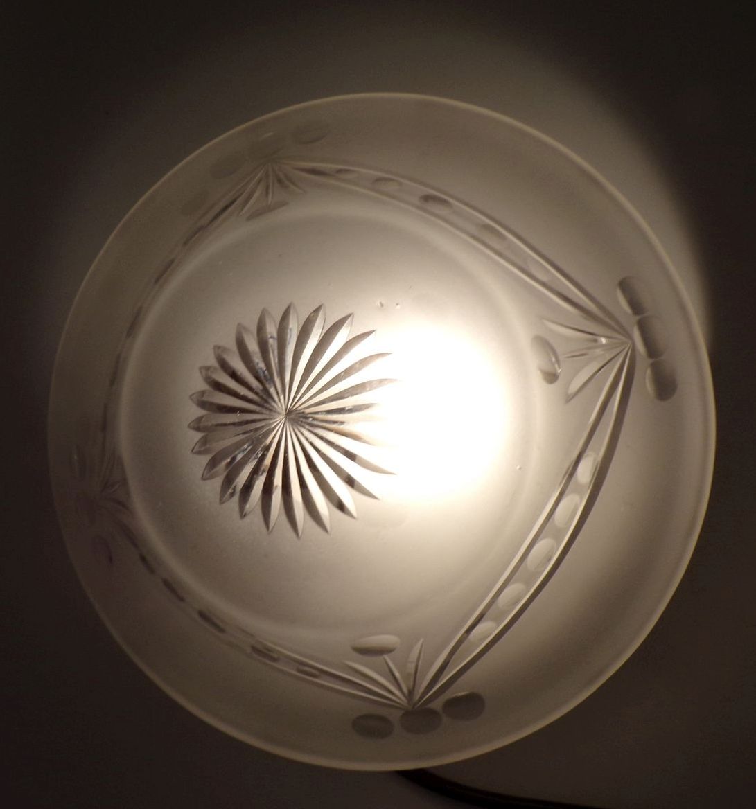 Alte Deckenleuchte geschliffenes Glas E27 um 1900 Antike Lampe Alte Deckenleuchte geschliffenes Glas E27 um 1900 Antike Lampe