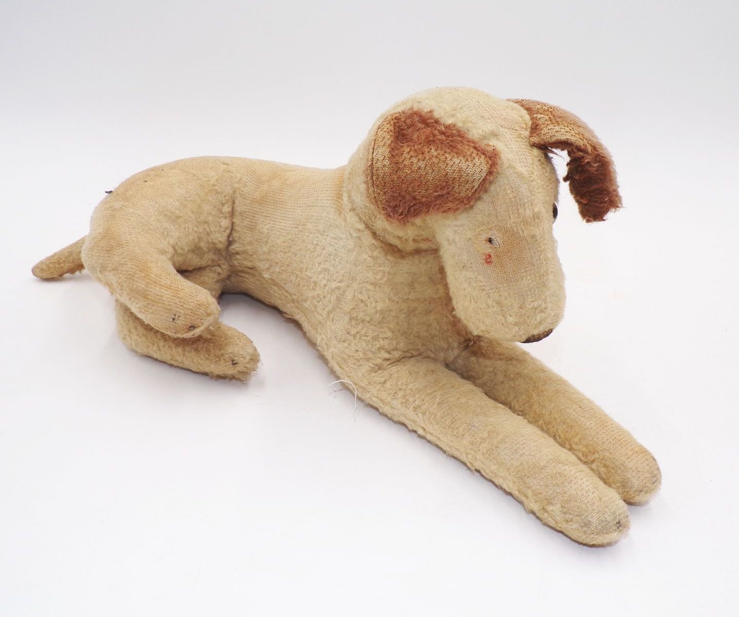Alter Foxterrier Holzwolle Antik mit Glasauge Alter Foxterrier Holzwolle Antik mit Glasauge