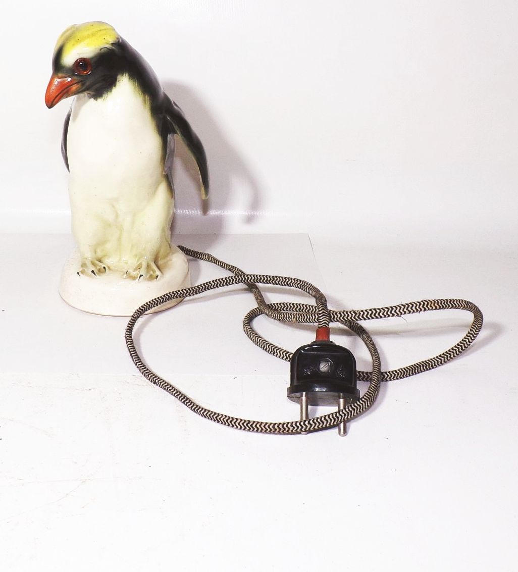 Alter Rauchverzehrer Pinguin Porzellan 