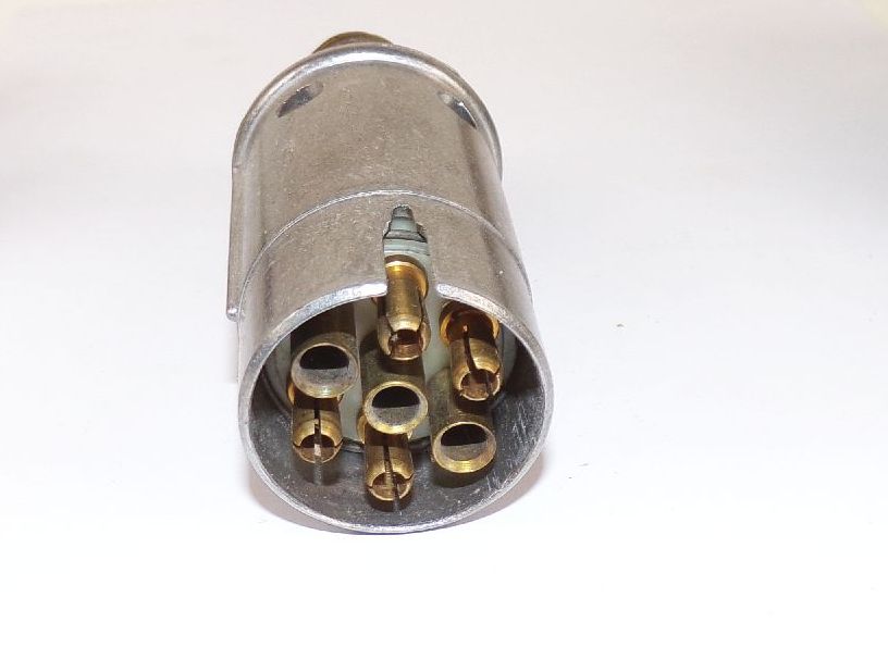 Stecker 7polig Anhängerstecker Anhängerkupplung Originalkarton DDR Trabant Stecker 7polig Anhängerstecker Anhängerkupplung Originalkarton DDR Trabant