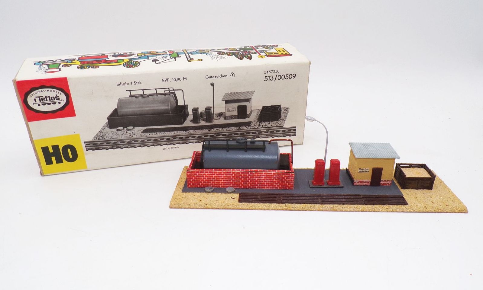 Temos Dieseltankstelle Spur H0 mit Originalkarton