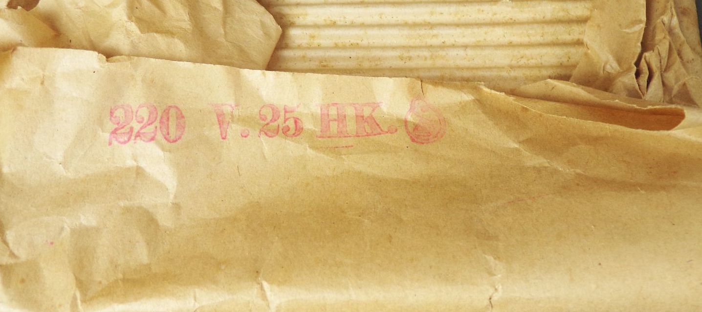 Alte Kohlefaden Glühlampe E27 ASO Wedel mit Verpackung um 1930 Alte Kohlefaden Glühlampe E27 ASO Wedel mit Verpackung um 1930