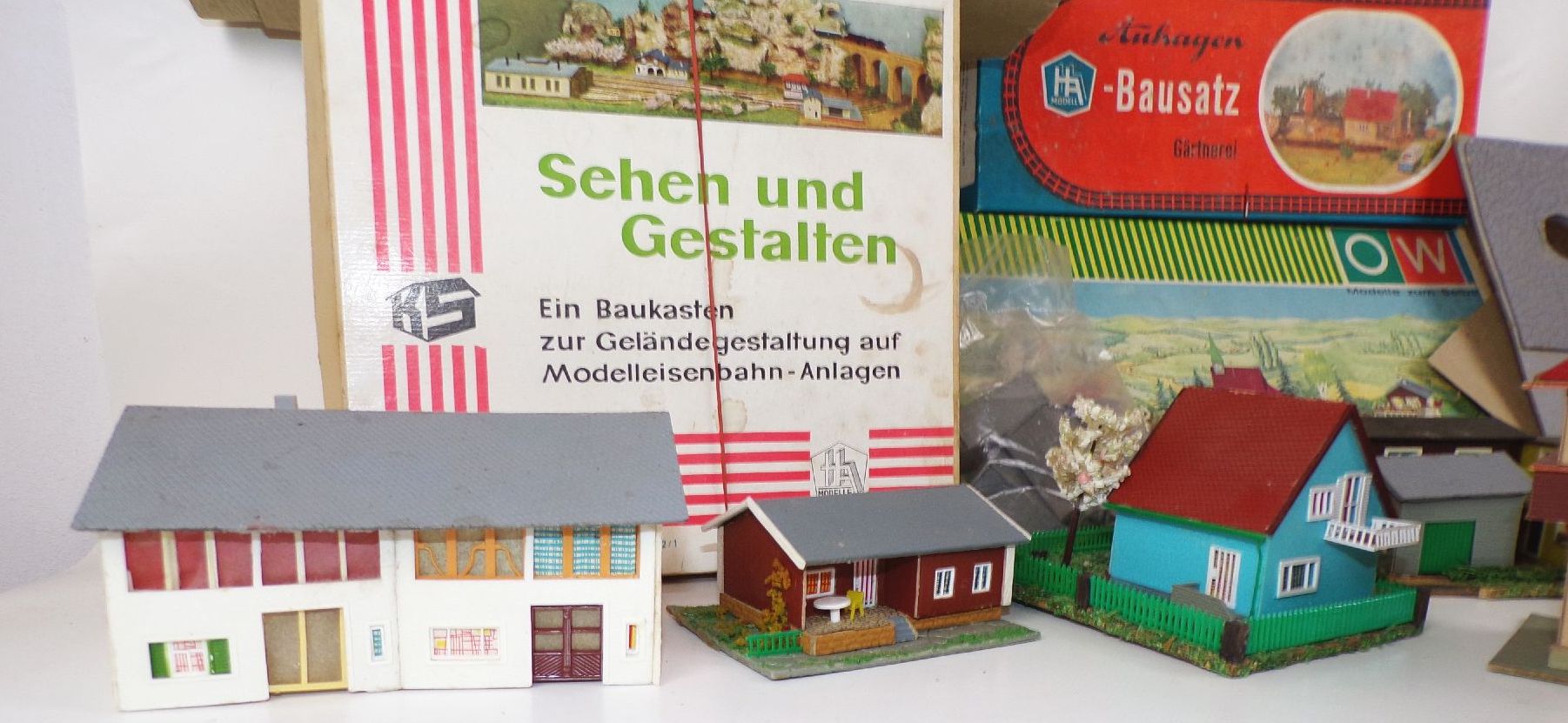 Konvolut H0 Modellbau Häuser Streumaterial Loks Bastlermaterial