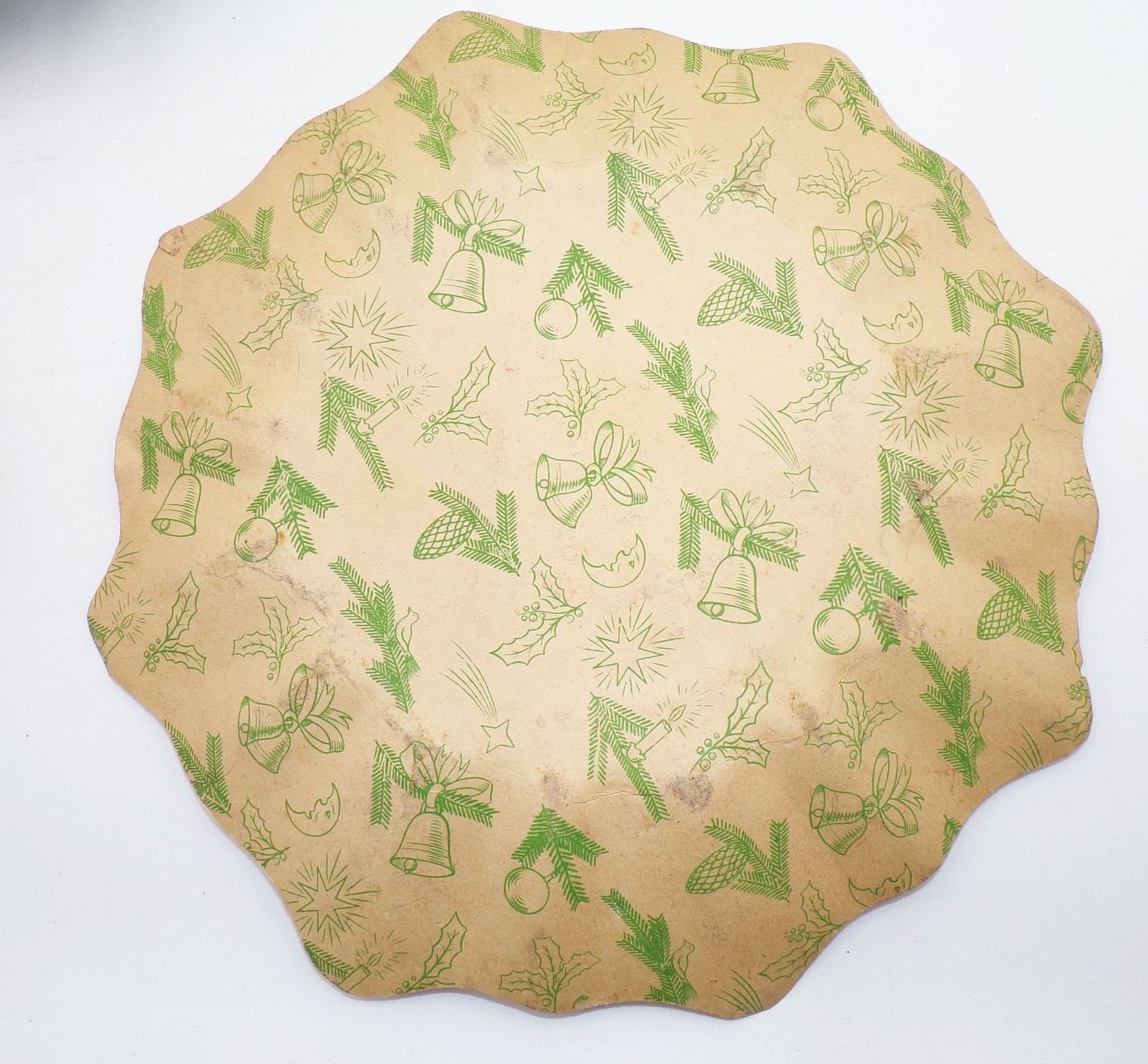Alte Weihnachtsteller aus Pappe DDR Weihnachtsschmuck 
