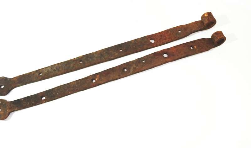 2 handgeschmiedete Türbänder Türband 56 cm Eisen Vintage 